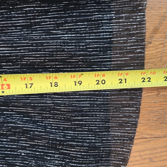 WORTHINGTON WOMEN'S CRISS-CROSS LONG SLEEVE BLACK & SILVER BLOUSE  PETITE SMALL - Picture 13 of 17